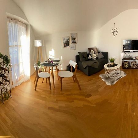 Neues Ruhiges Apartment, Bergblick, Stellplatz Бишофсвизен Экстерьер фото